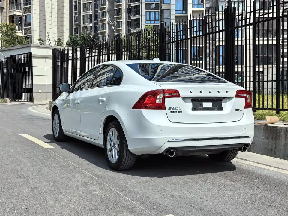 Volvo S60