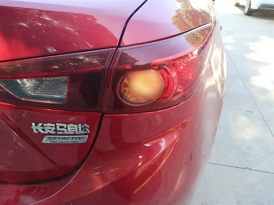 Mazda 3 Angkesaila