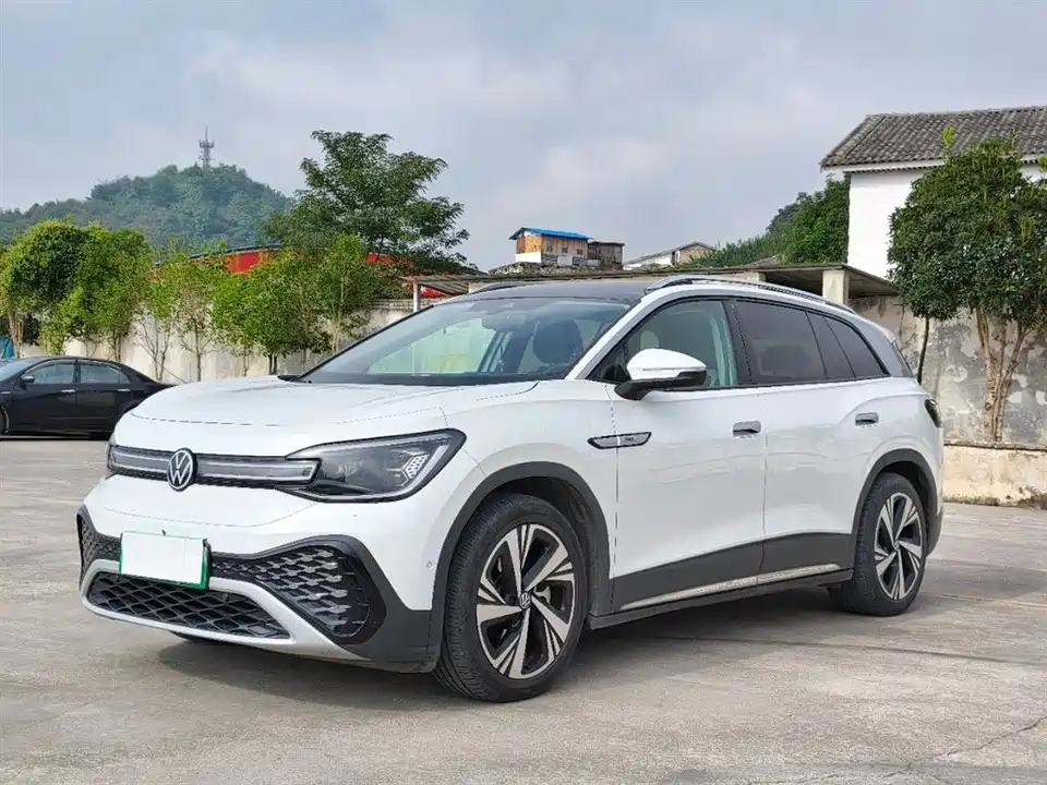 Volkswagen ID.6 CROZZ