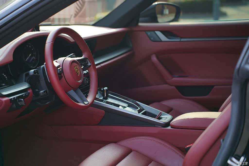 Porsche 911, 2023 9