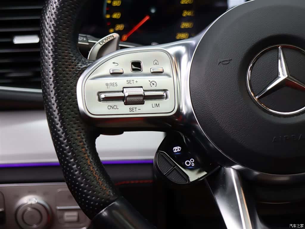 Mercedes-Benz GLE, 2021 13