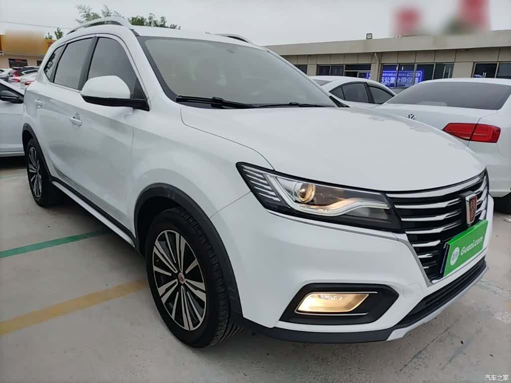 Roewe RX5, 2020 4