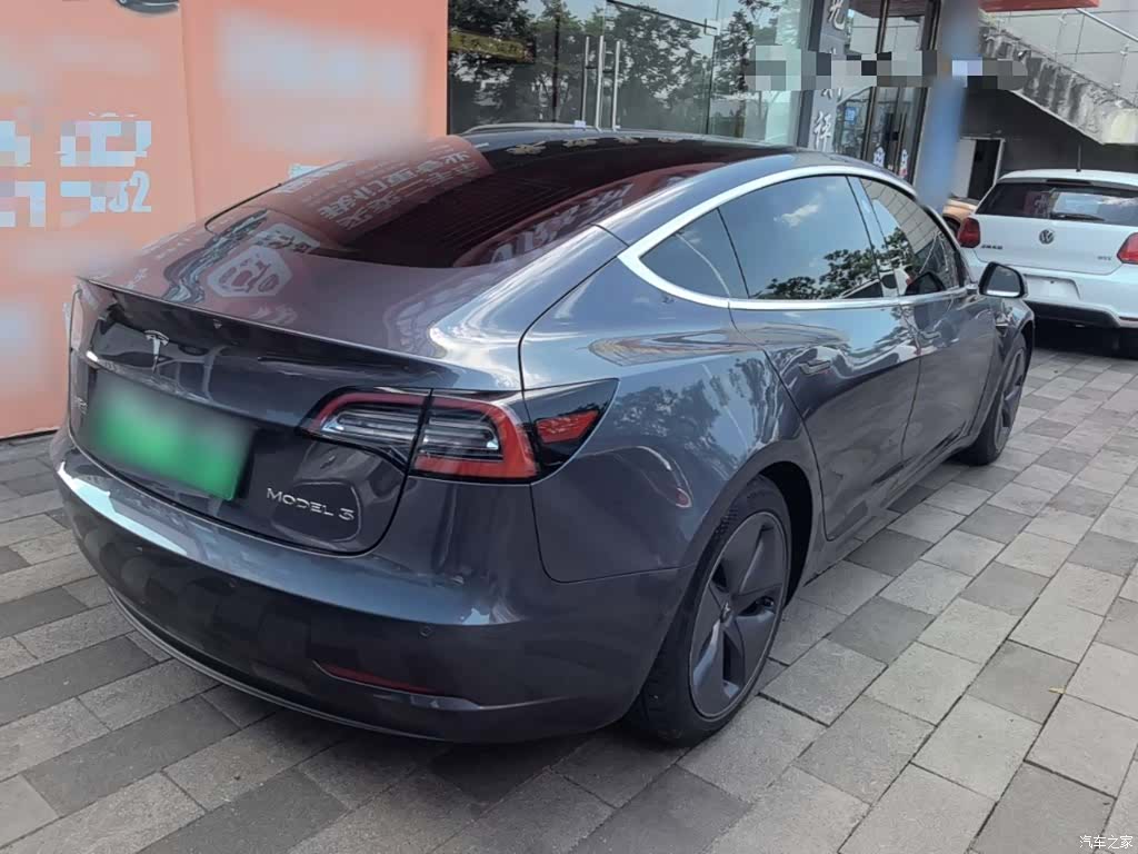 Tesla Model 3, 2020 7