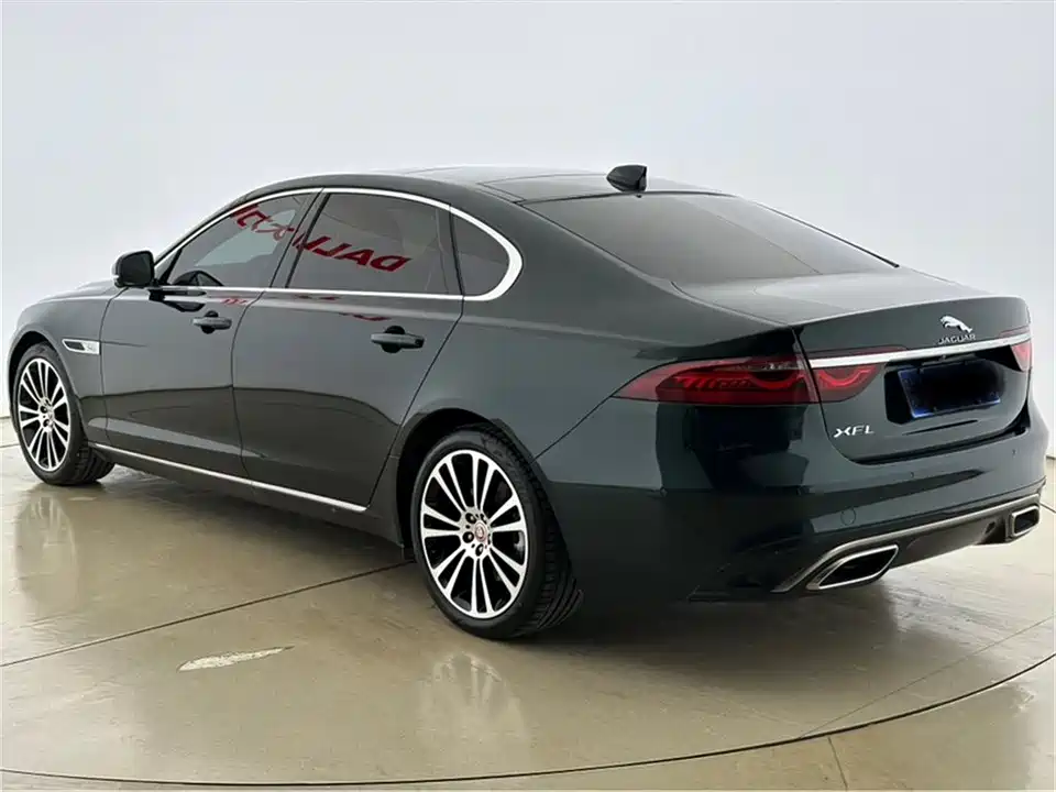 Jaguar XFL