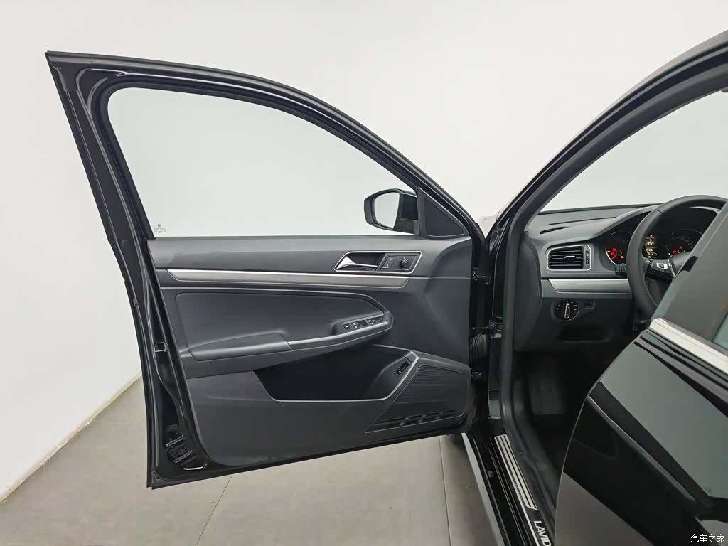 Volkswagen Lavida, 2017 8