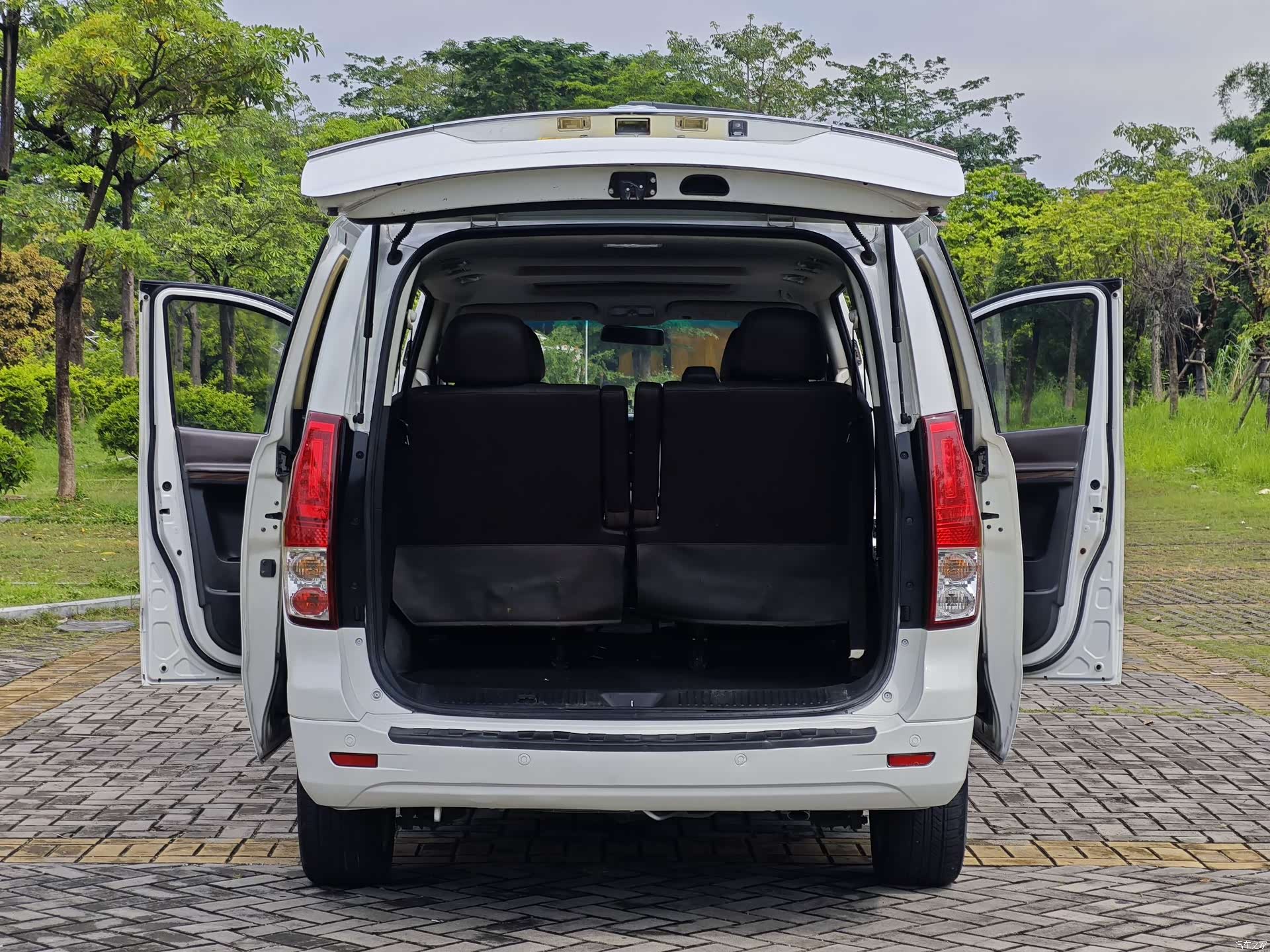 DongFeng CM7, 2018 12
