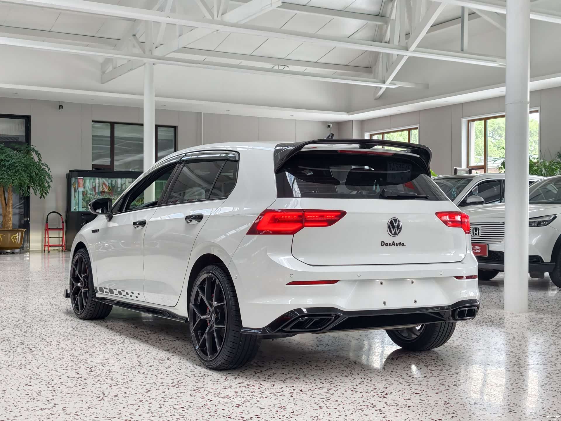 Volkswagen Golf, 2023 16