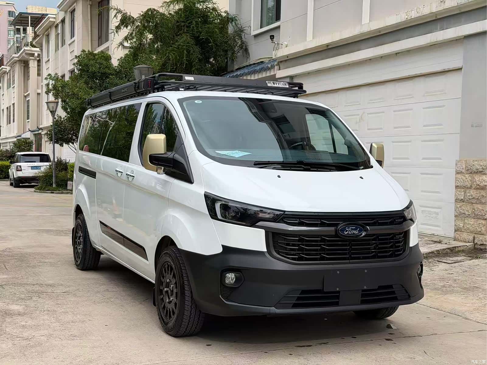 Ford Tourneo, 2024 3