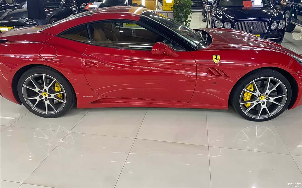 Ferrari California, 2013 3
