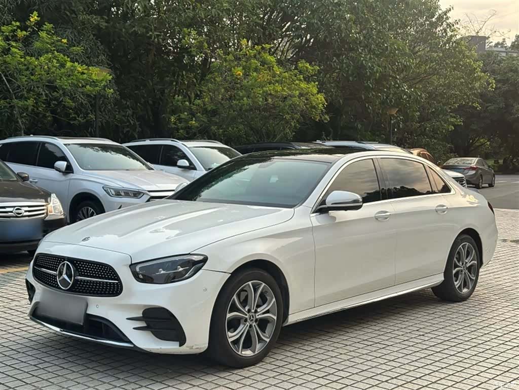 Mercedes-Benz E-Class, 2022 1