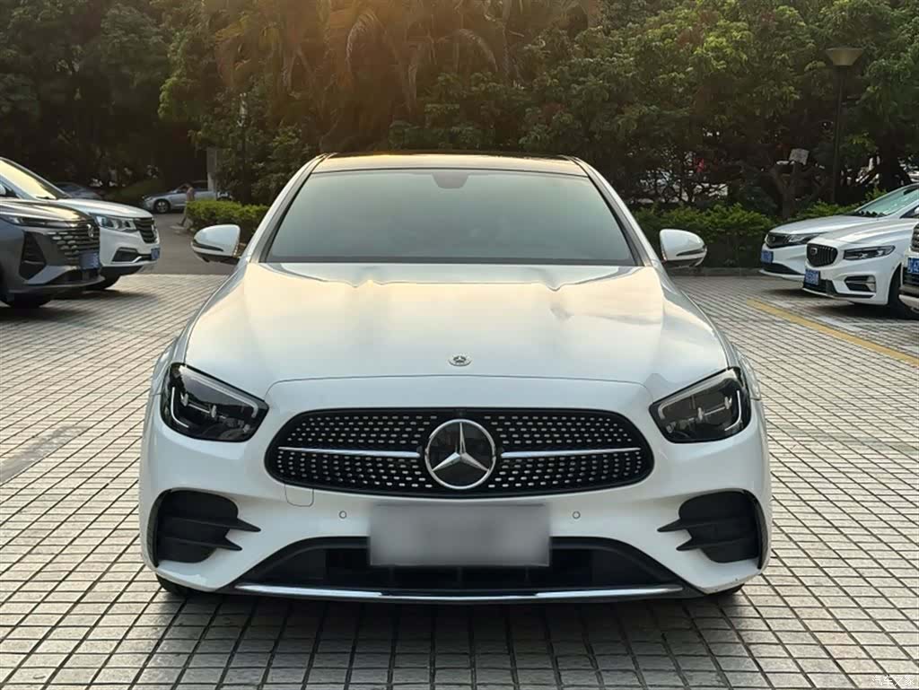 Mercedes-Benz E-Class, 2022 25
