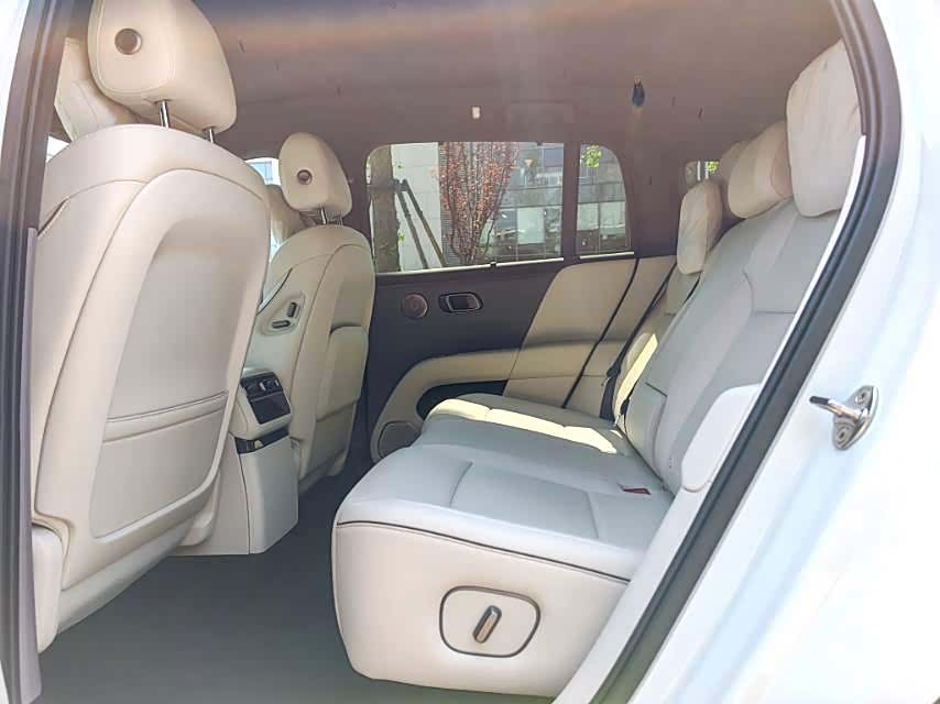 Li Auto i6, 2025 4