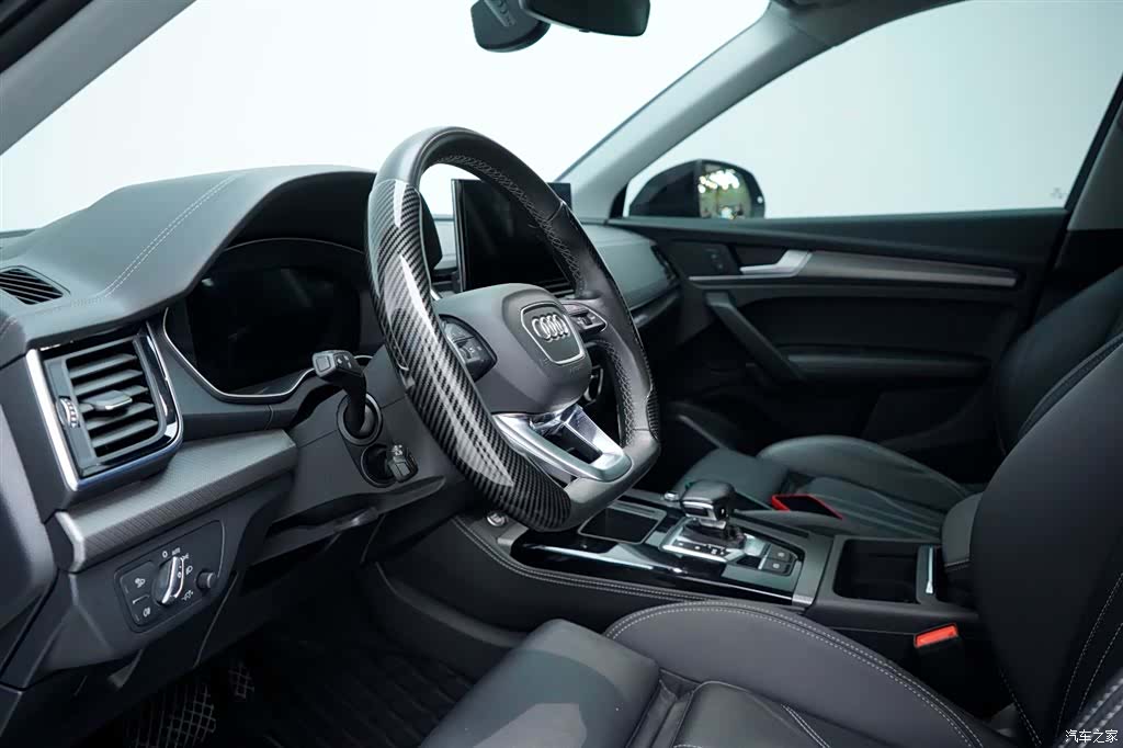 Audi Q5L, 2022 22