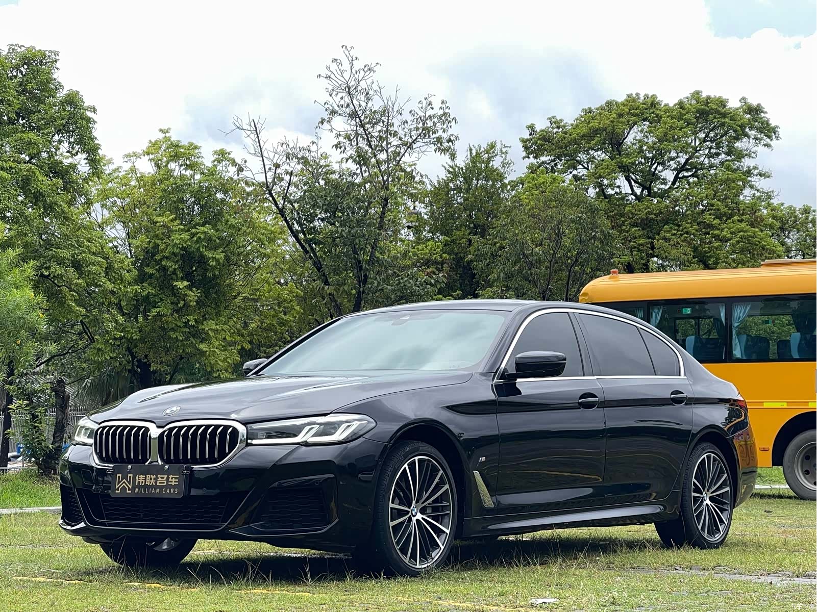 BMW 5 Series, 2023 1