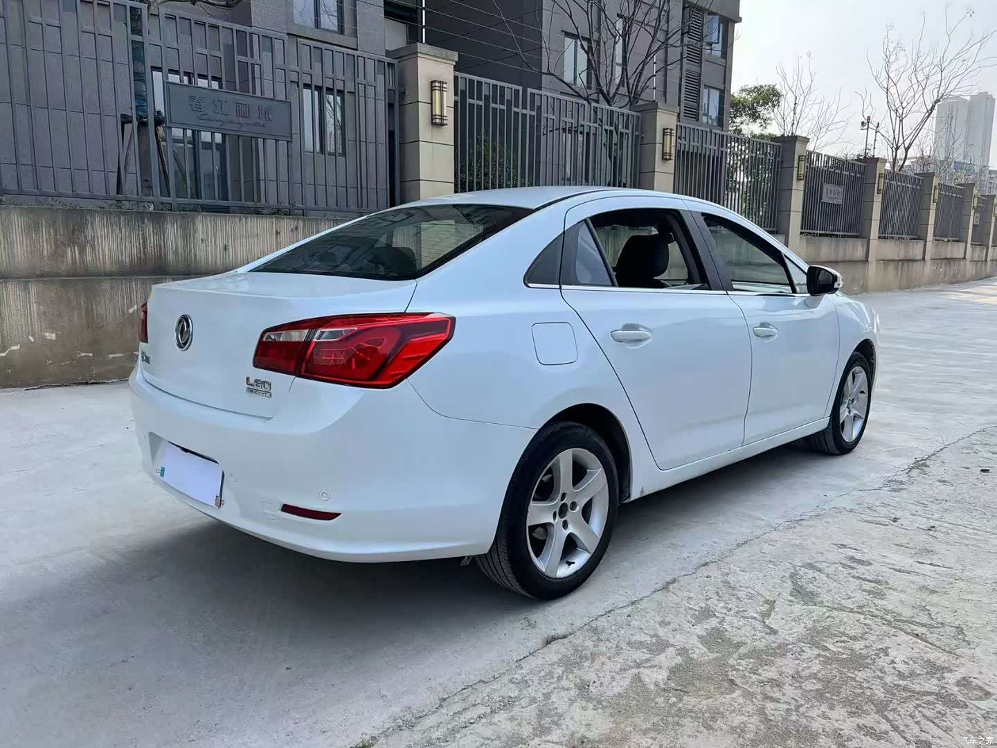 DongFeng L60, 2016 7