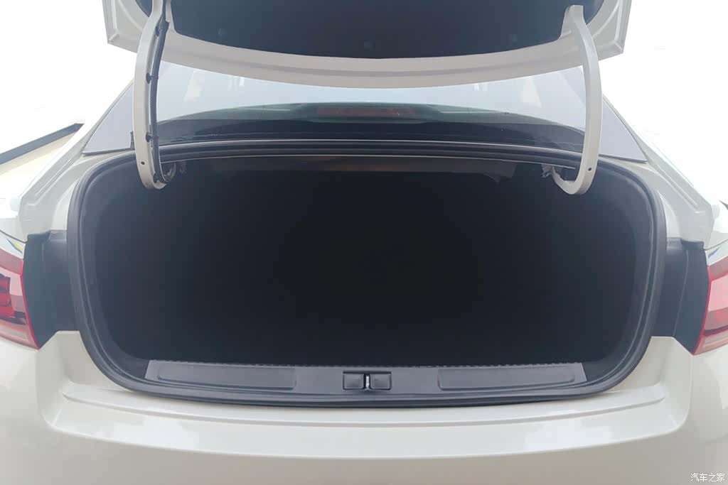 Citroen C4, 2018 4