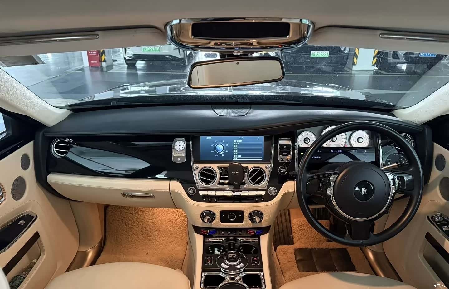 Rolls-Royce Ghost, 2014 4