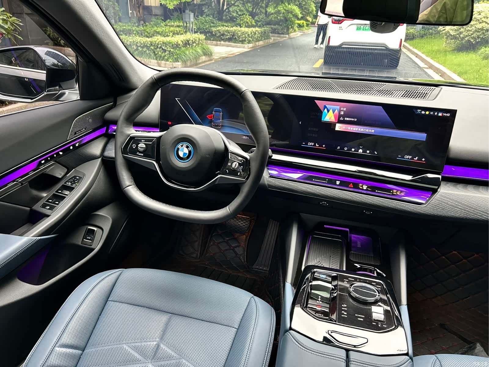 BMW i5, 2025 13