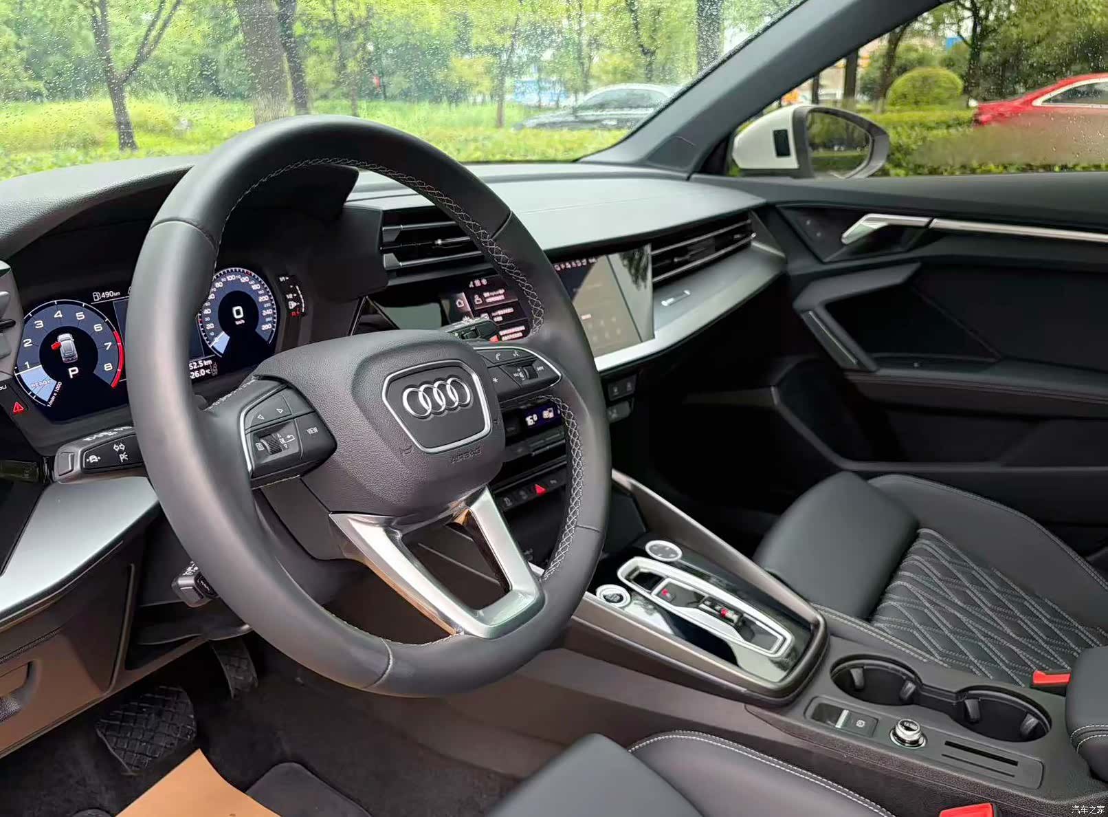 Audi Flying Spur, 2025 14