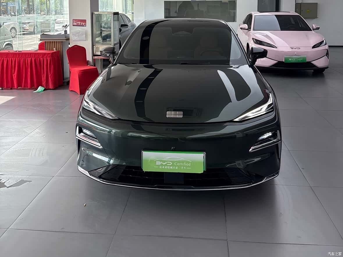 Geely 8, 2025 2