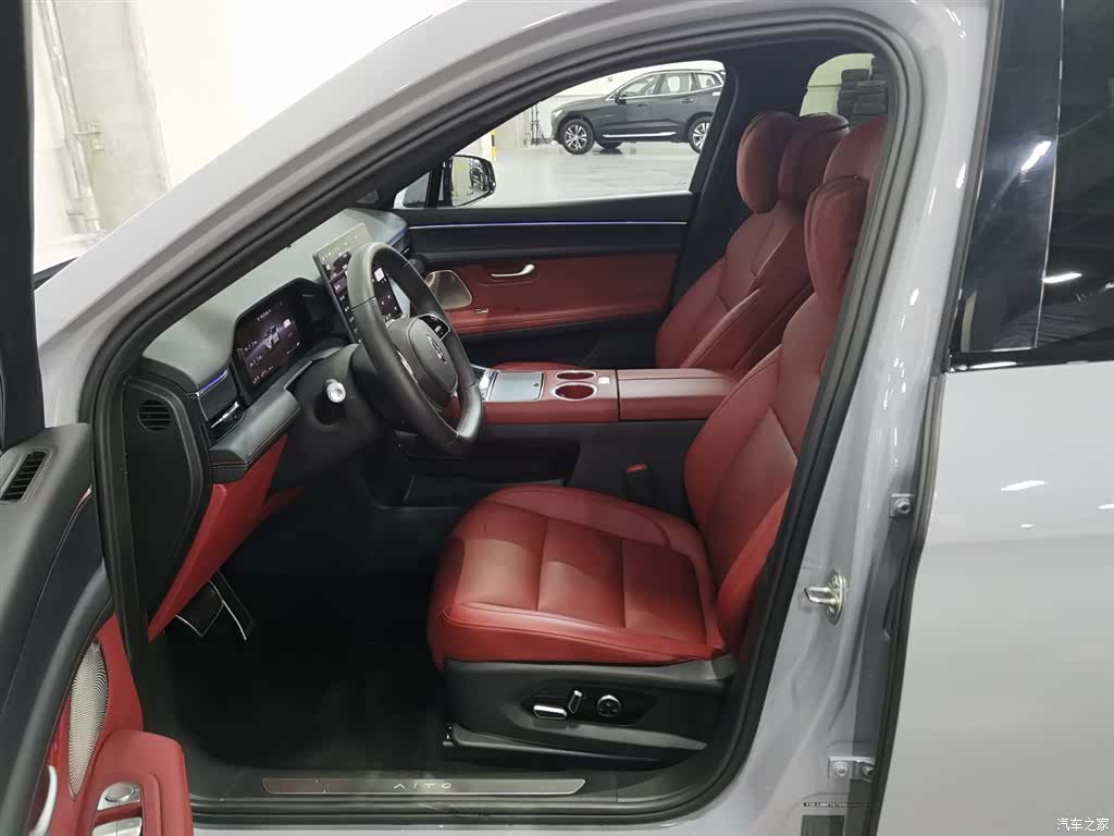 AITO M5, 2025 10