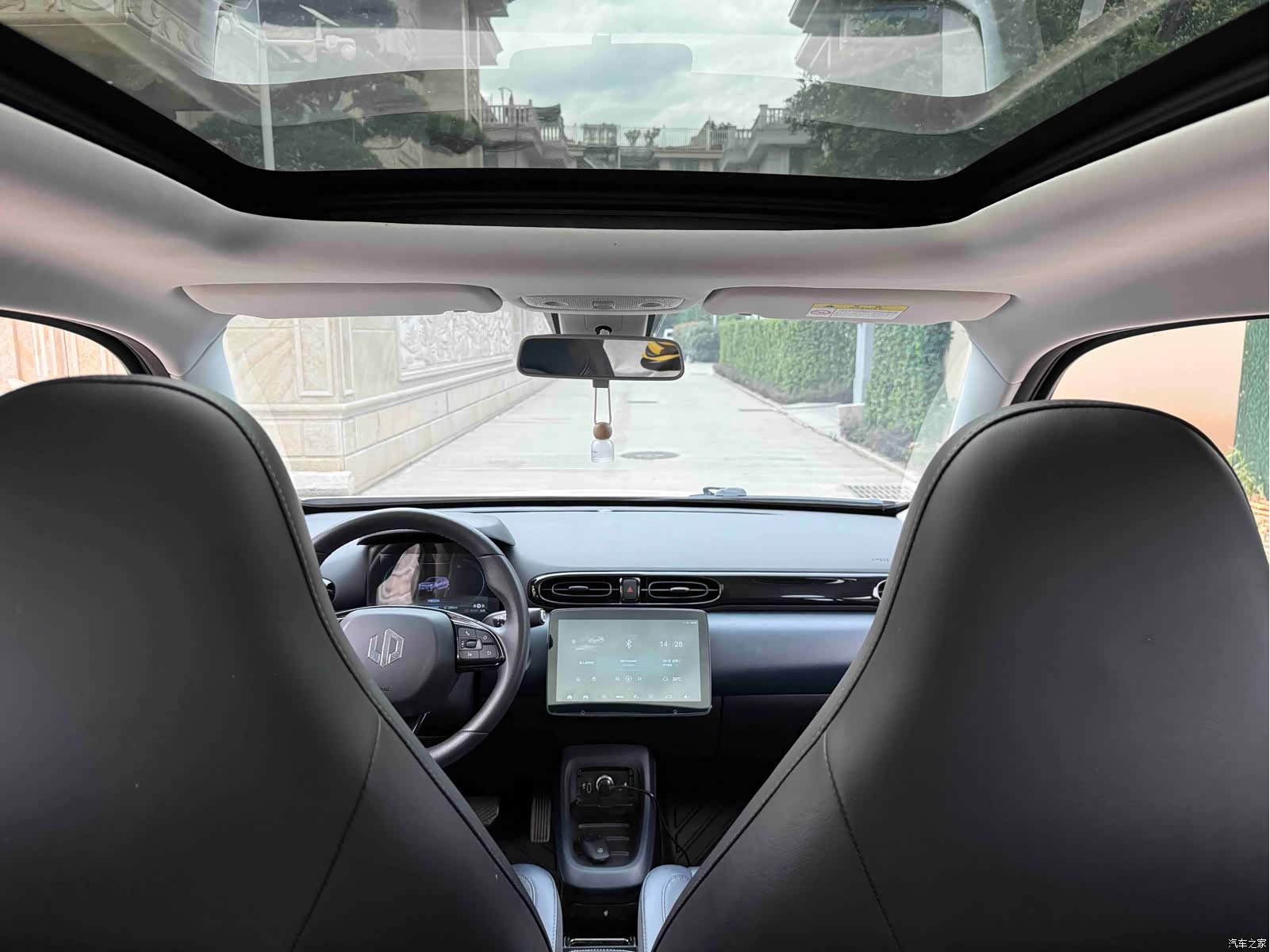 Leapmotor T03, 2022 все фото