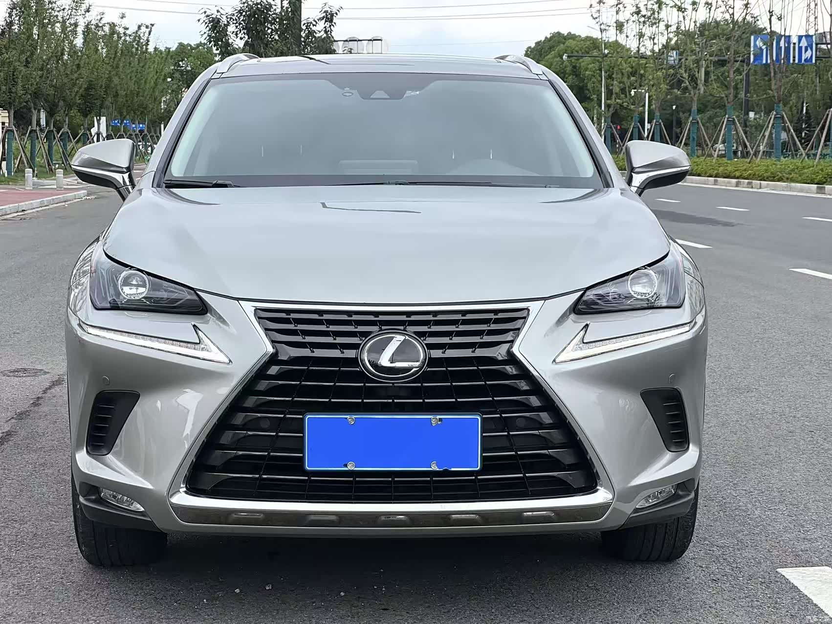 Lexus NX, 2020 2
