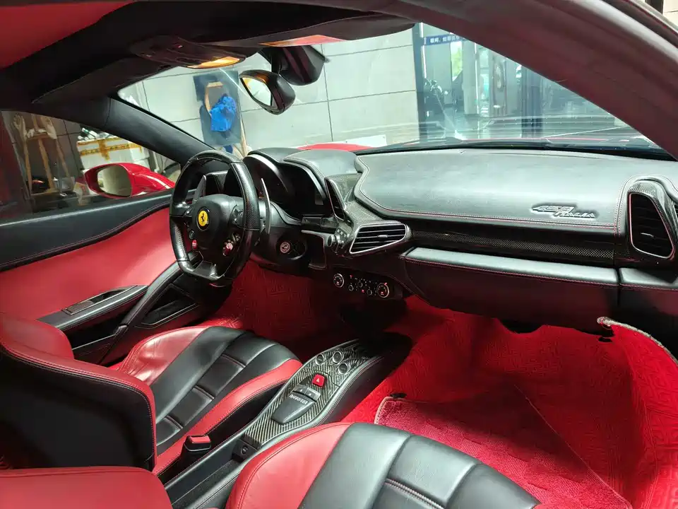 Ferrari 458