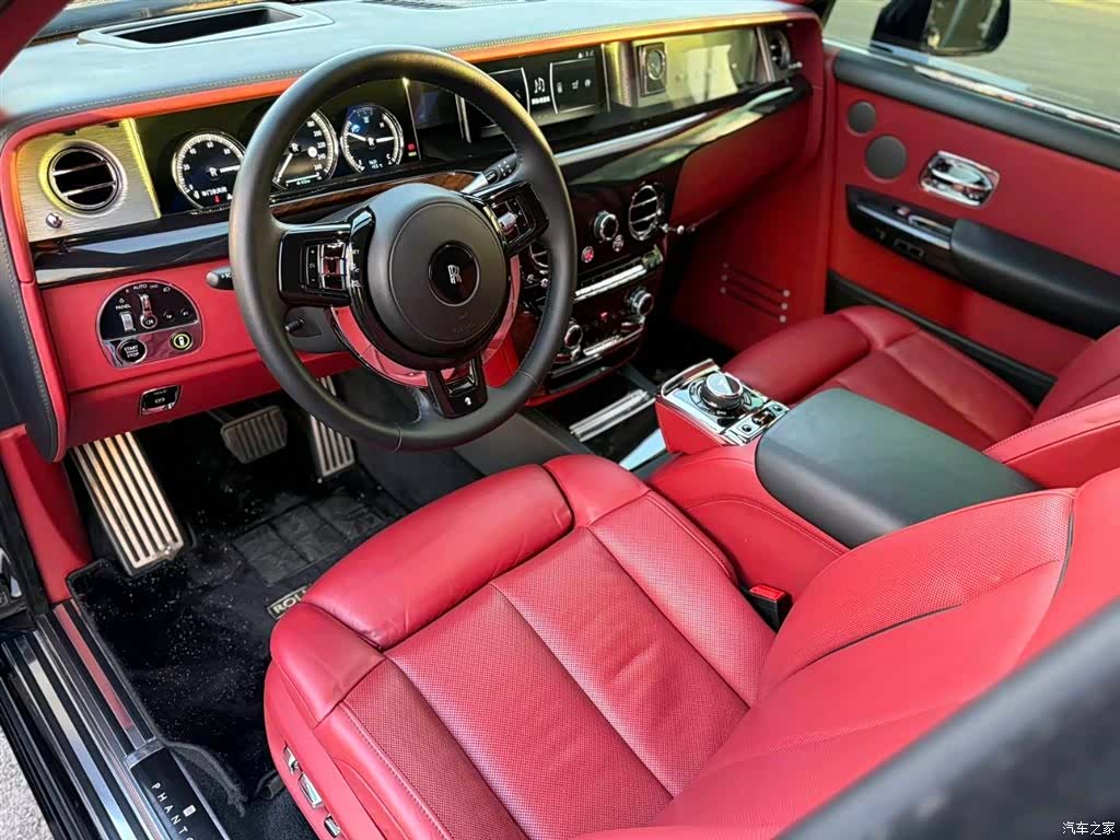 Rolls-Royce Phantom, 2012 7