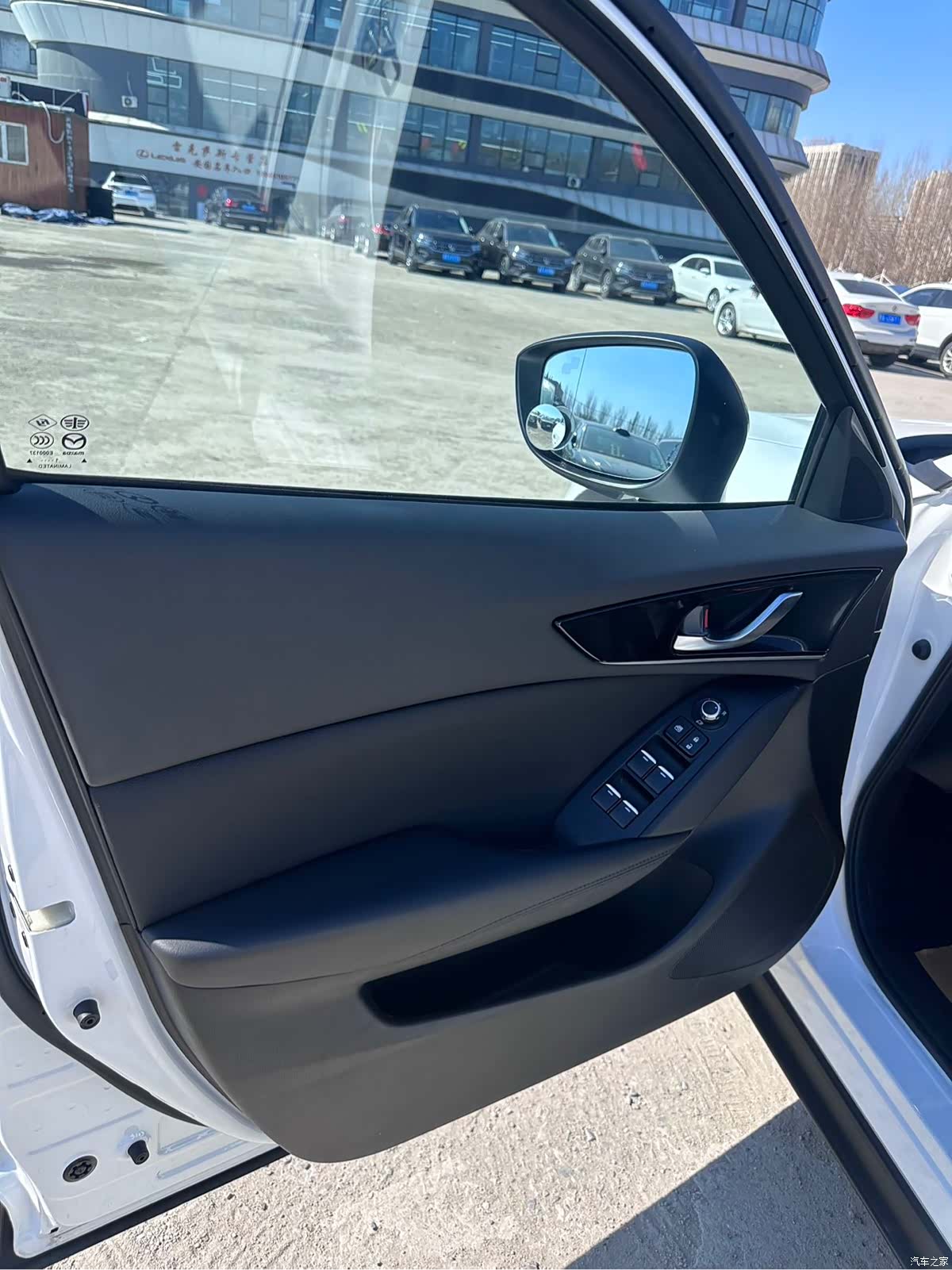 Mazda CX-4, 2022 17