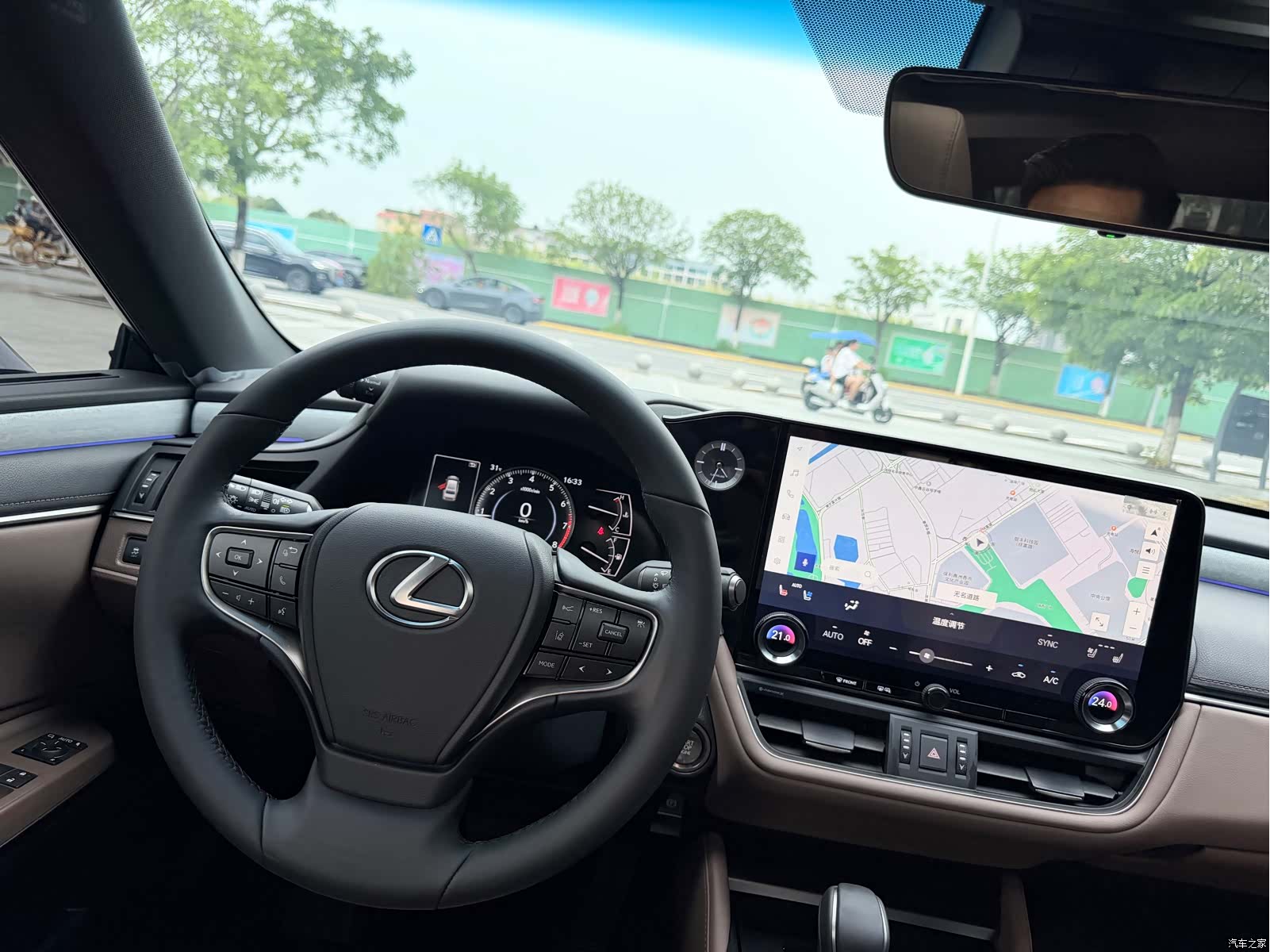 Lexus ES, 2025 6