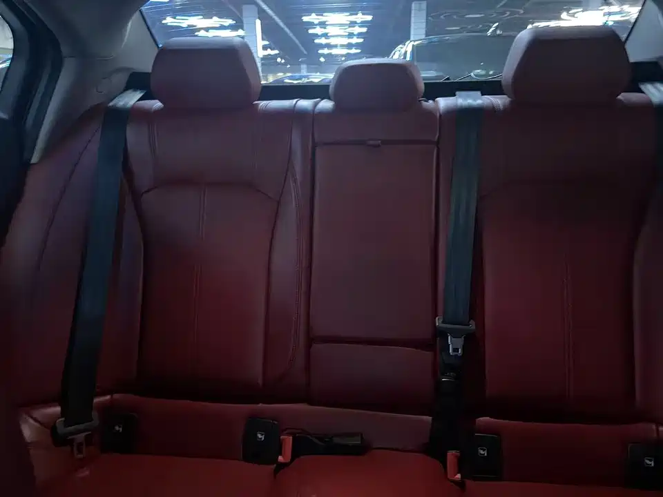 Alfa Romeo Giulia Alfa Romeo Giulia