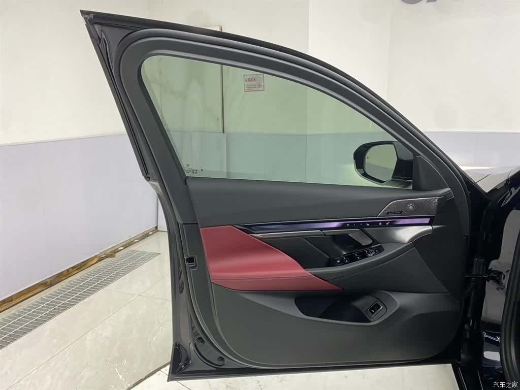 BMW 5 Series, 2026 27