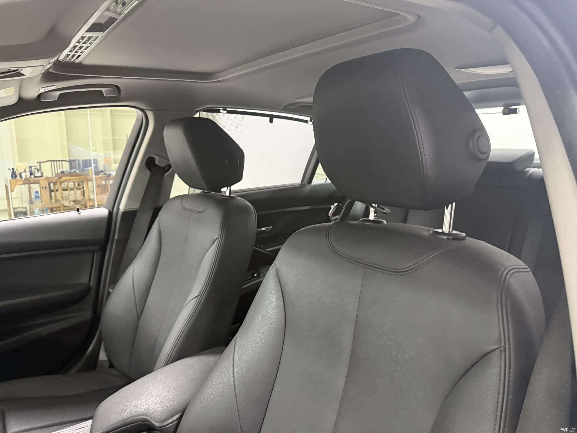 BMW 3 Series, 2017 11
