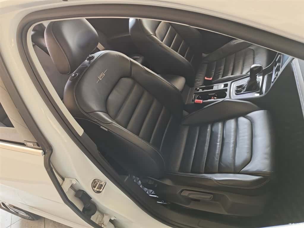 Volkswagen Golf, 2016 25