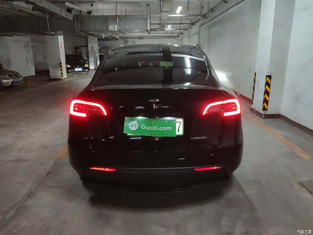 Tesla Model Y, 2023 6