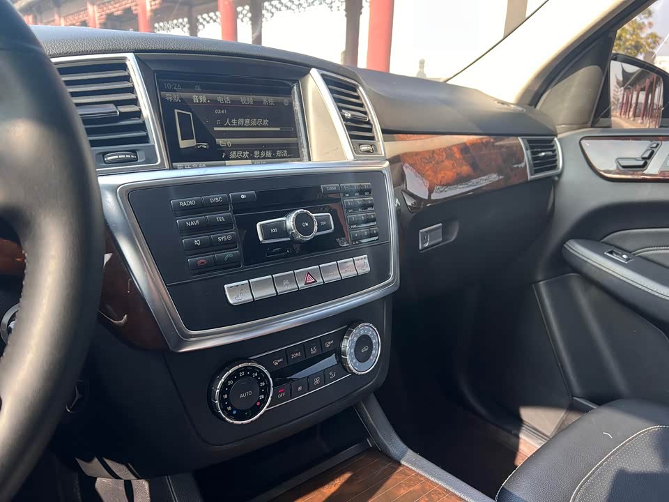 Mercedes-Benz M class