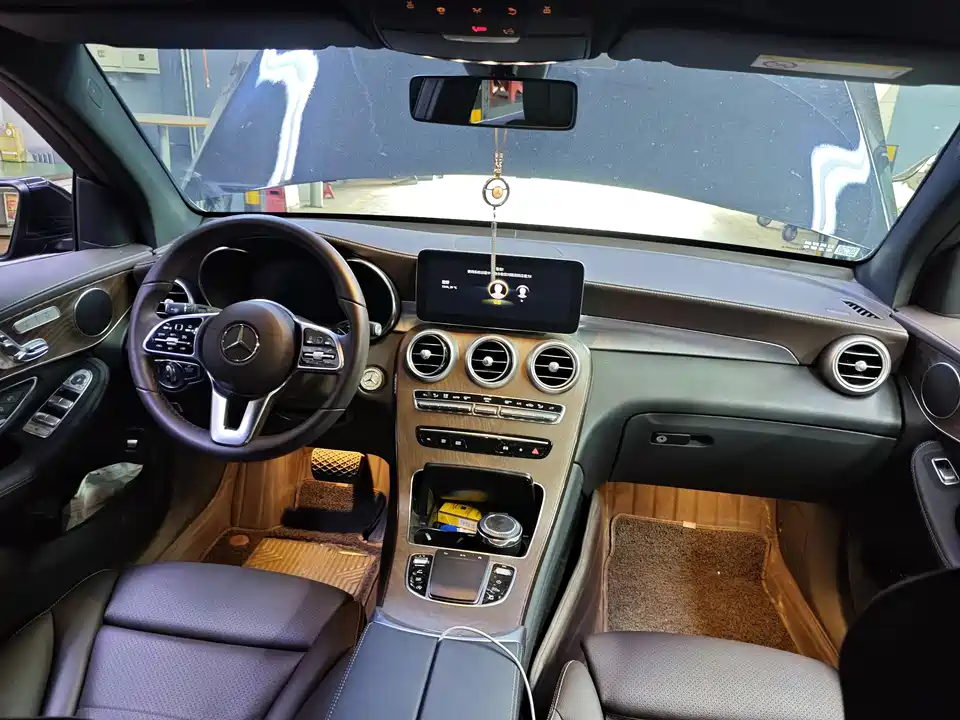 Mercedes-Benz GLC Mercedes-Benz GLC