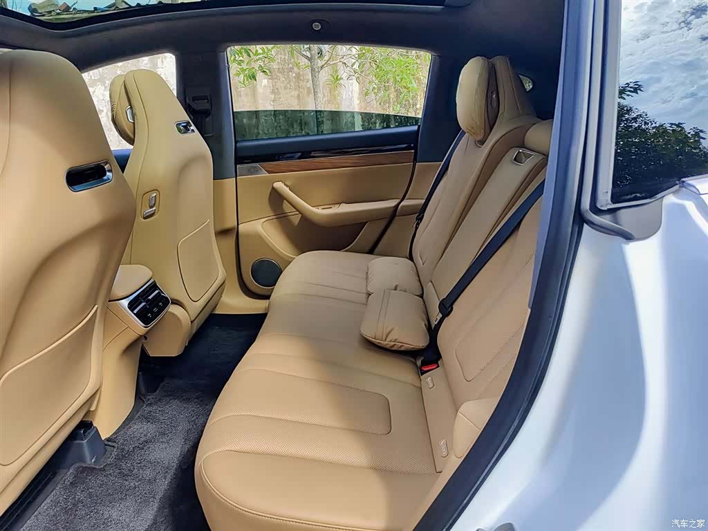 Luxeed R7, 2024 8