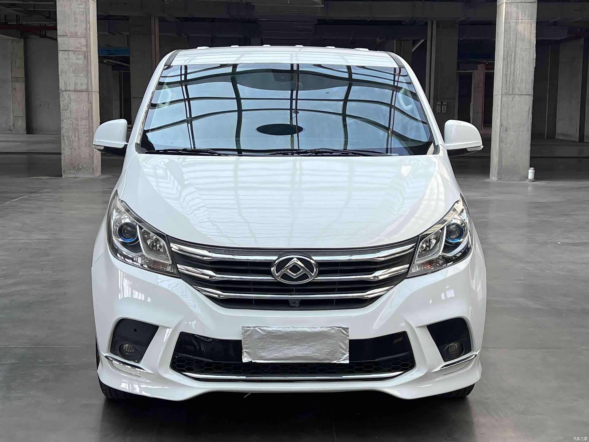 Maxus G10, 2022 4