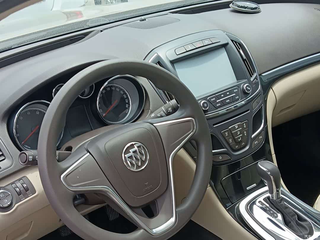 Buick Regal, 2015 10