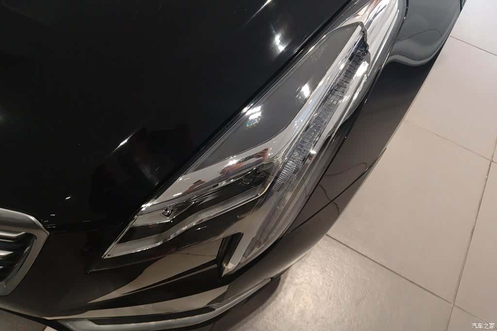Cadillac XTS, 2019 все фото