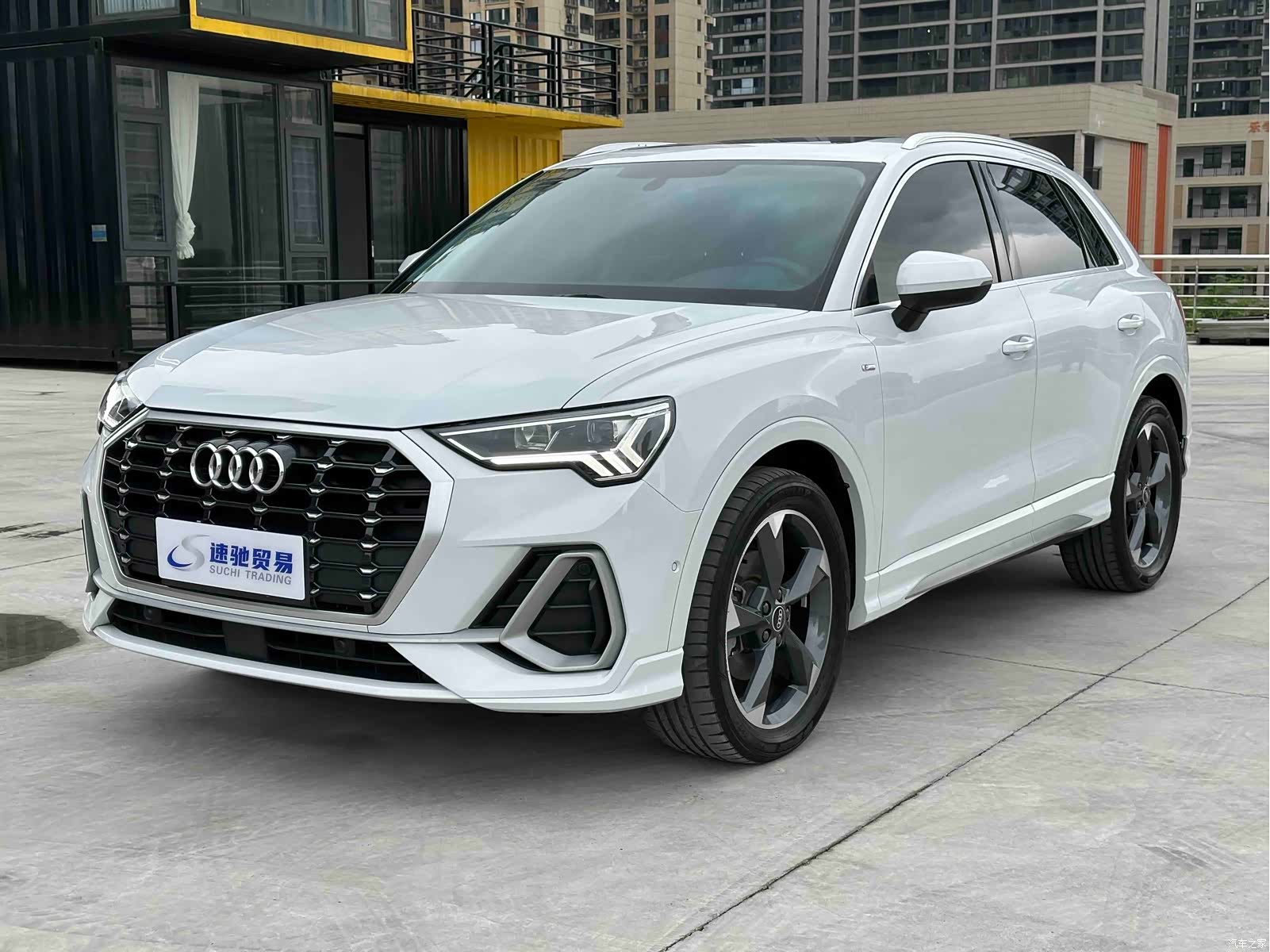 Audi Q3, 2022 1