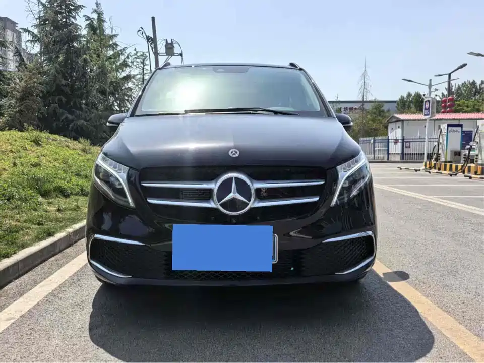 Mercedes-Benz V-class