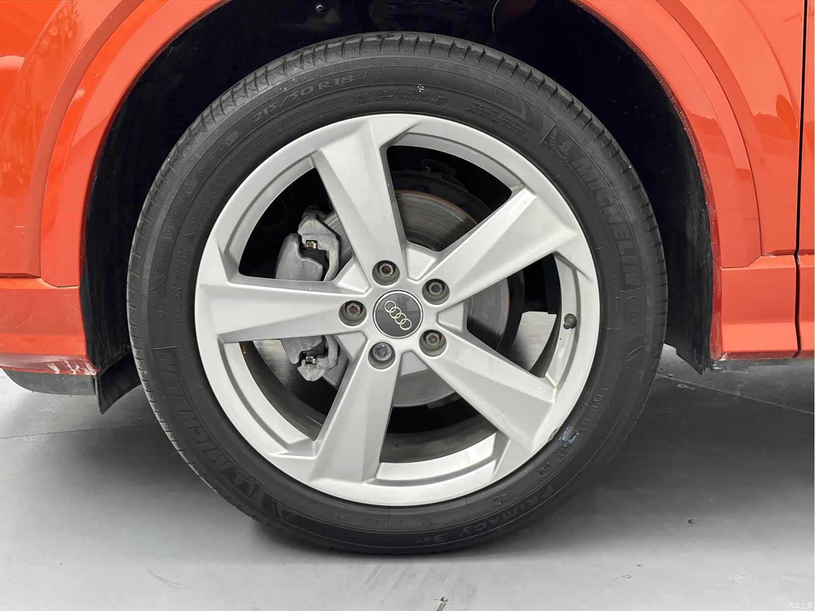 Audi Q2L, 2019 23