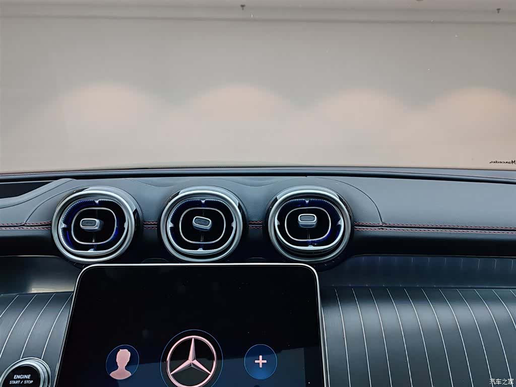 Mercedes-Benz GLC, 2025 14