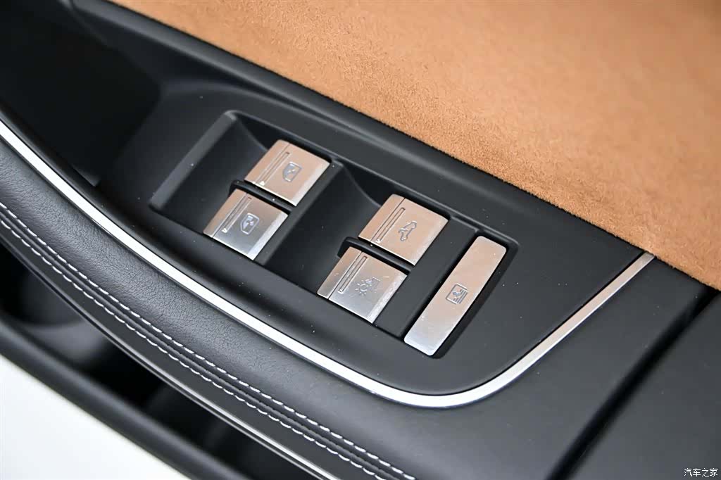 Audi A8L, 2024 31