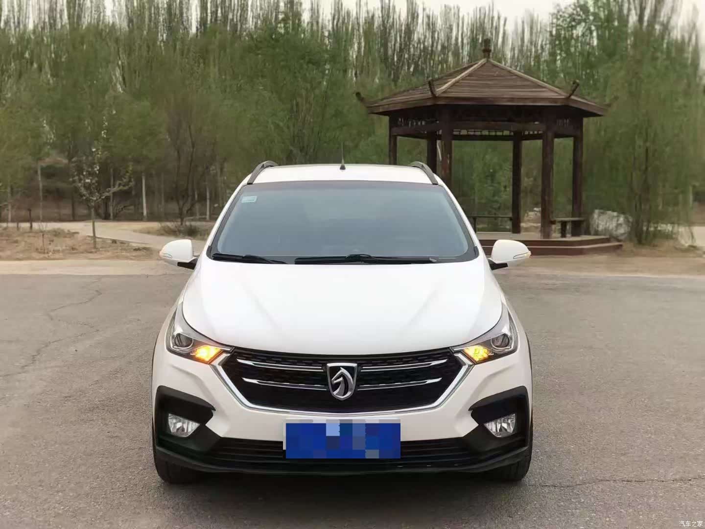 Wuling 310W, 2018 2