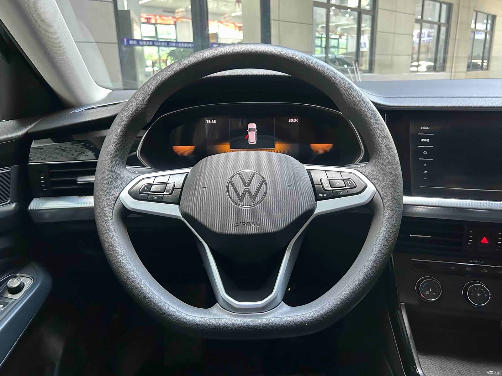 Volkswagen Passat, 2024 9