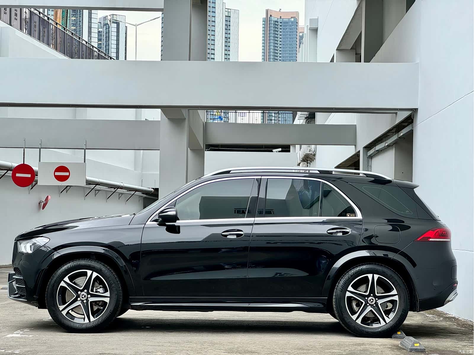 Mercedes-Benz GLE, 2023 18